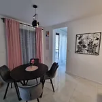 Bella Vista *
