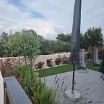 Bella Vista *