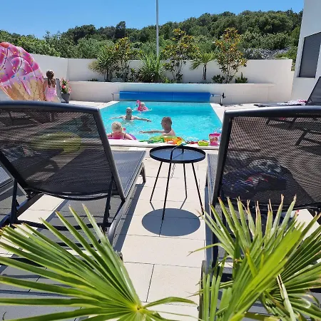Bella Vista Lejlighed