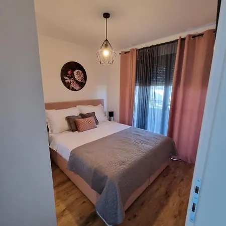 Bella Vista *