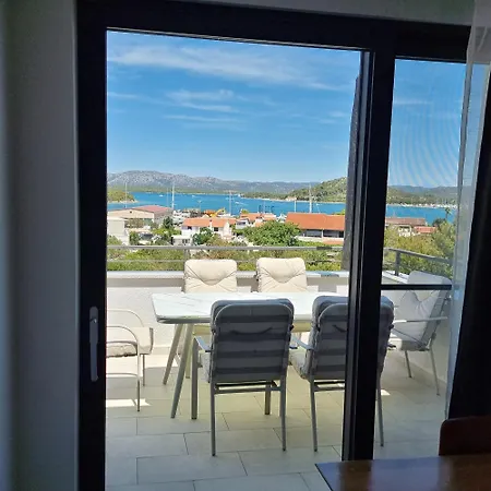 Bella Vista *